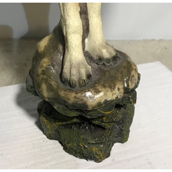 Three Wolf Heads On Rock Base Sculpture Figurine Resin Home Decor Ornament - Picture 7 of 12